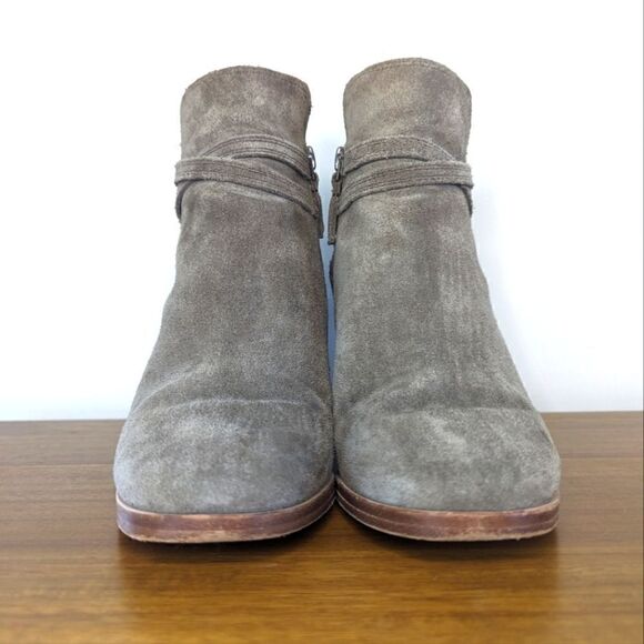 Cole Haan Taupe Brown Suede Bootie Neutral Classic Academia Minimalist 7½ - Picture 4 of 14